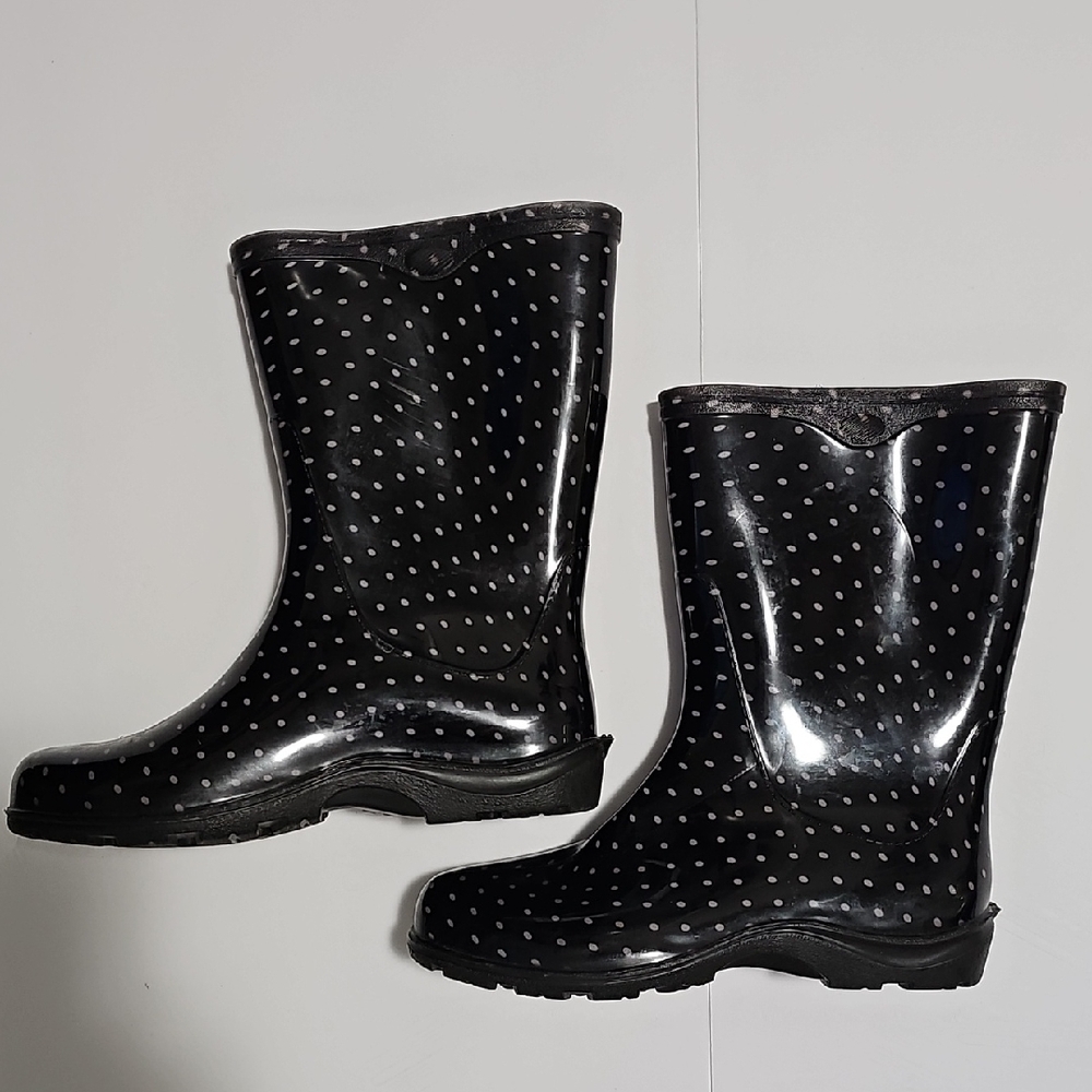 Sloggers Black and Soft Pink Polka Dot Rain Boots